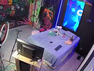 voyeurcam-casa-salsa-disturbed