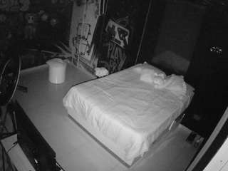 voyeurcam-casa-salsa-disturbed