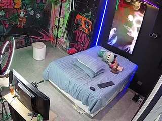 voyeurcam-casa-salsa-disturbed