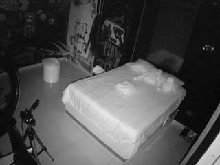 voyeurcam-casa-salsa-disturbed