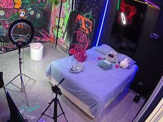 voyeurcam-casa-salsa-disturbed