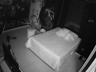 voyeurcam-casa-salsa-disturbed camsoda