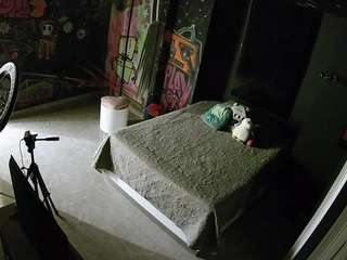 voyeurcam-casa-salsa-disturbed