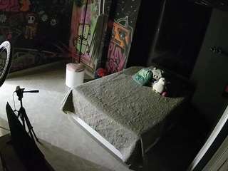 voyeurcam-casa-salsa-disturbed