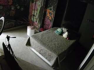 voyeurcam-casa-salsa-disturbed