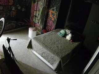 voyeurcam-casa-salsa-disturbed