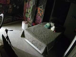 voyeurcam-casa-salsa-disturbed