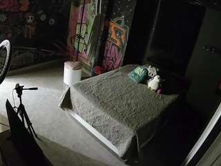 voyeurcam-casa-salsa-disturbed