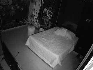 voyeurcam-casa-salsa-disturbed