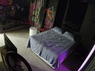 voyeurcam-casa-salsa-disturbed webcam model