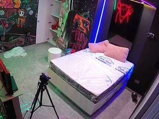 voyeurcam-casa-salsa-disturbed