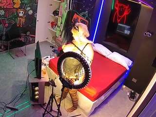 voyeurcam-casa-salsa-disturbed