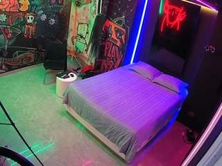 voyeurcam-casa-salsa-disturbed