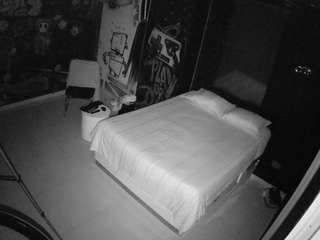 voyeurcam-casa-salsa-disturbed