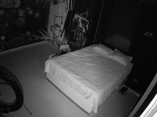 voyeurcam-casa-salsa-disturbed