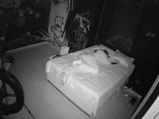 voyeurcam-casa-salsa-disturbed