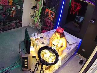 voyeurcam-casa-salsa-disturbed