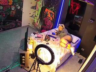 voyeurcam-casa-salsa-disturbed