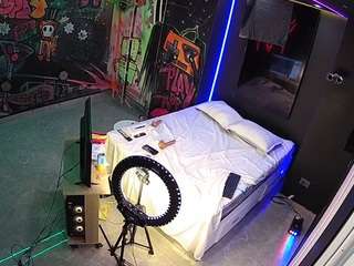 voyeurcam-casa-salsa-disturbed