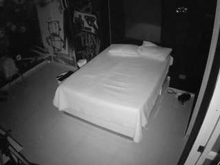 voyeurcam-casa-salsa-disturbed