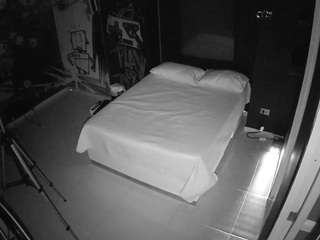 voyeurcam-casa-salsa-disturbed Drink live webcam