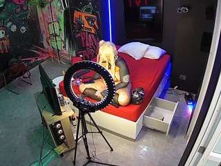 voyeurcam-casa-salsa-disturbed