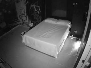 voyeurcam-casa-salsa-disturbed