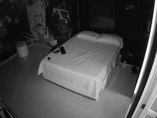 voyeurcam-casa-salsa-disturbed