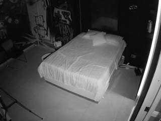 voyeurcam-casa-salsa-disturbed