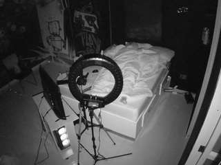 voyeurcam-casa-salsa-disturbed