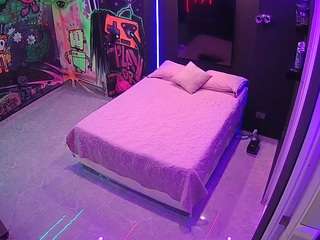 voyeurcam-casa-salsa-disturbed