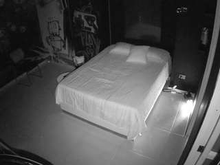 voyeurcam-casa-salsa-disturbed Live Webcam on CamSoda