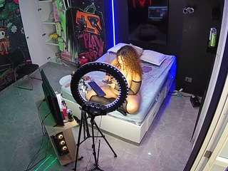 voyeurcam-casa-salsa-disturbed