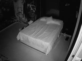 voyeurcam-casa-salsa-disturbed