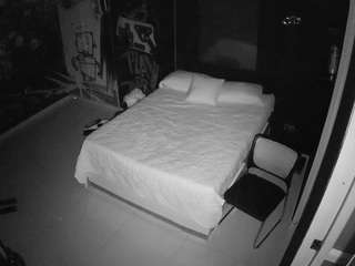 voyeurcam-casa-salsa-disturbed