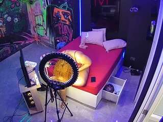 voyeurcam-casa-salsa-disturbed live cam profile