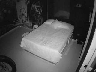 voyeurcam-casa-salsa-disturbed