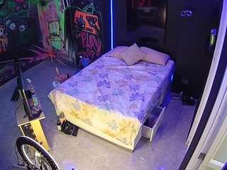 voyeurcam-casa-salsa-disturbed