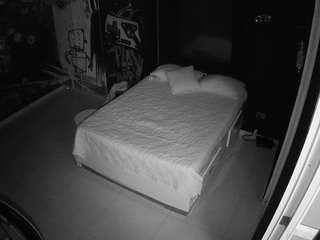 voyeurcam-casa-salsa-disturbed