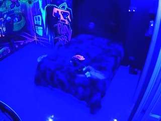 voyeurcam-casa-salsa-disturbed webcam