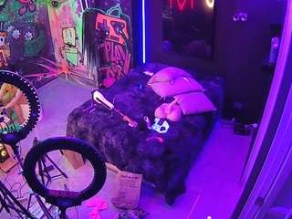 voyeurcam-casa-salsa-disturbed