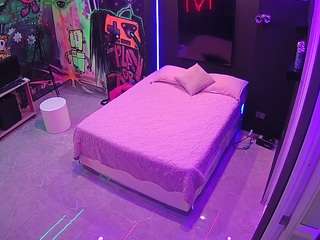 voyeurcam-casa-salsa-disturbed