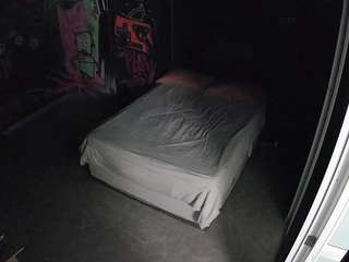 voyeurcam-casa-salsa-disturbed