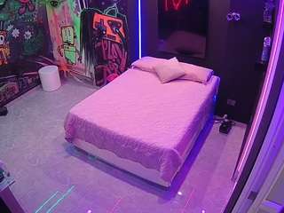 voyeurcam-casa-salsa-disturbed webcam