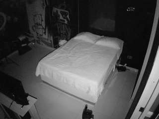 voyeurcam-casa-salsa-disturbed