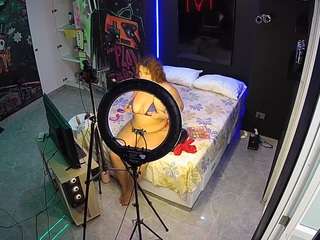 voyeurcam-casa-salsa-disturbed