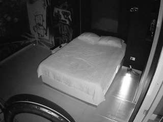 voyeurcam-casa-salsa-disturbed webcam model