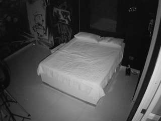This model is live right now. voyeurcam-casa-salsa-disturbed