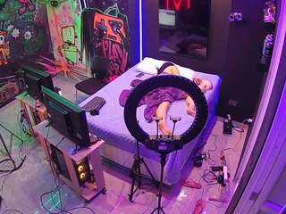 voyeurcam-casa-salsa-disturbed