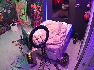 voyeurcam-casa-salsa-disturbed